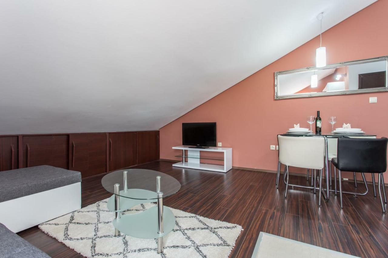 Apartments Tb Porat  Exterior photo